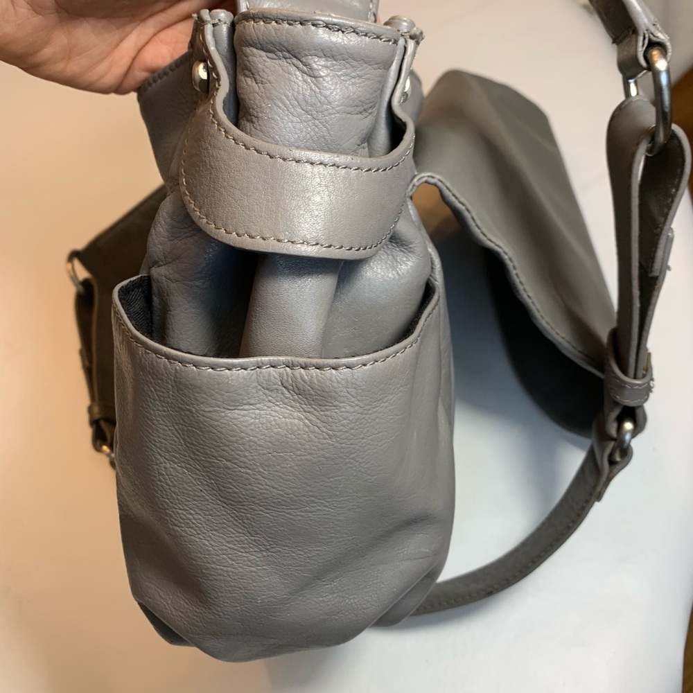 Walter by Walter Baker gray leather handbag - Picture 7 of 8
